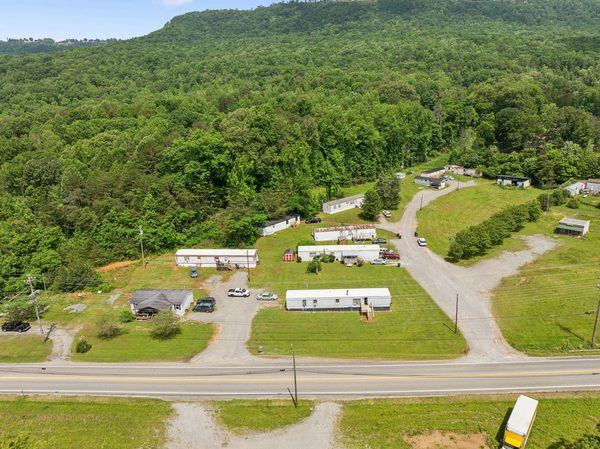 Aerial view of Tennessee Southern Scout MHP, a ten-pad mobile home community fronting US Highway 41 in Kimball, Tennessee